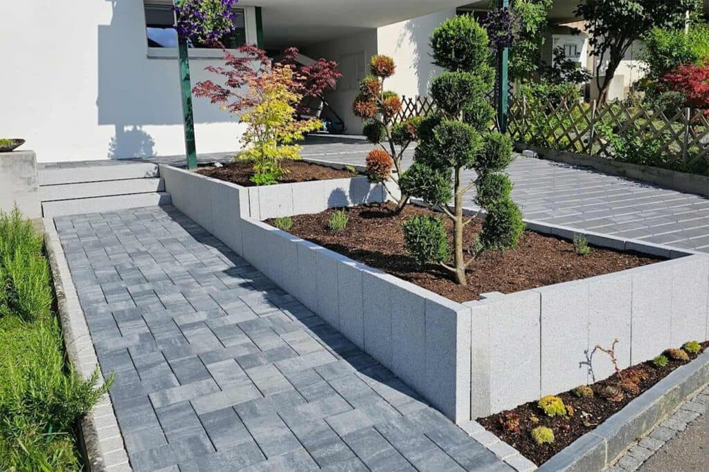 Garten- & Landschaftsbau — T2 Renovatec